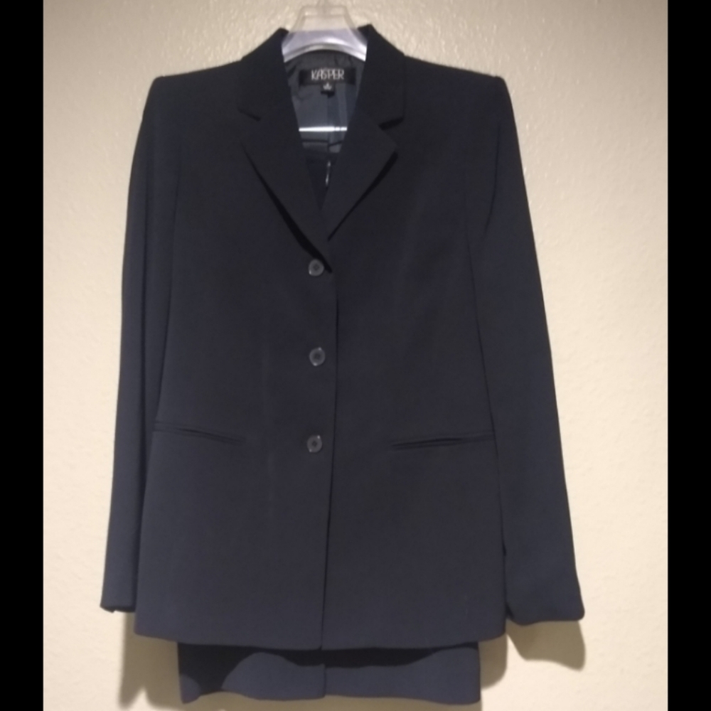 KASPER SUIT BLAZER AND SKIRT NEW BLACK SIZE 6